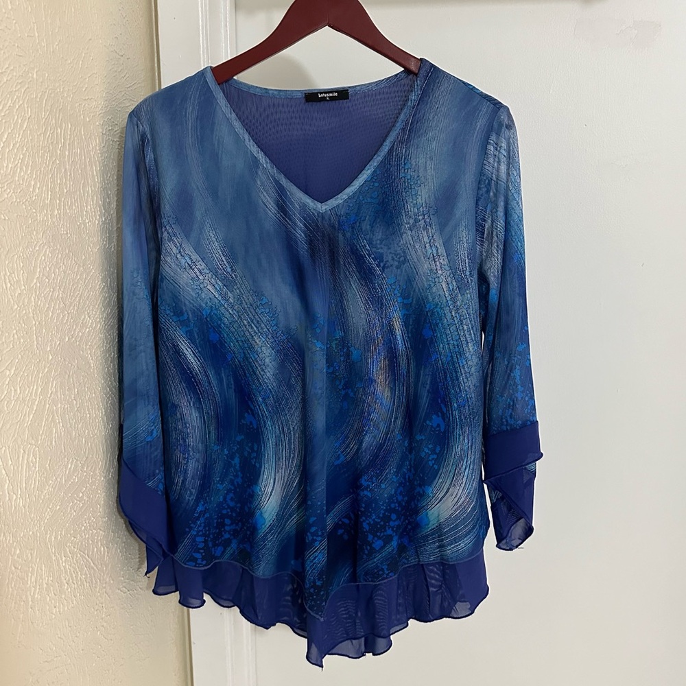 Lotusmile Women’s Flared Sleeve Blouse XL *like new*
